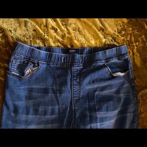 Forever21 Distressed Elastic Waistband Jeans